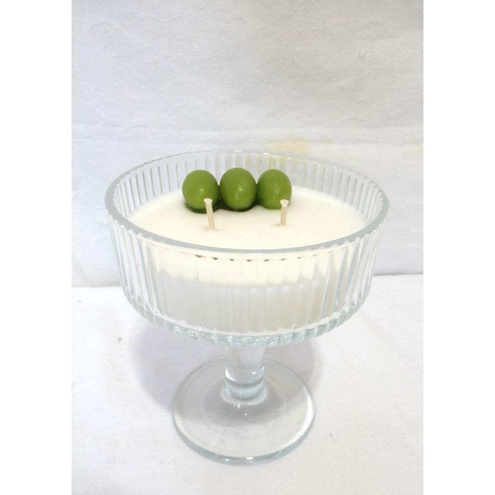 New Bullseye Mellow Martini Scented Candle 4.5" Tall 4" Wide